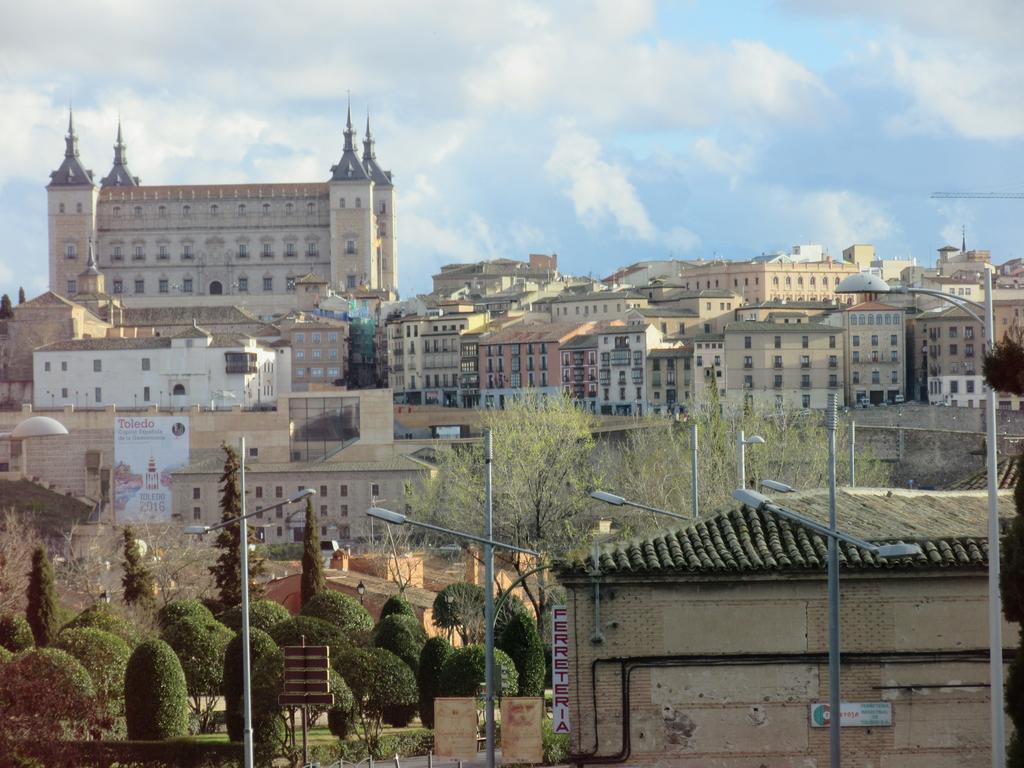 Apartamentos Eleden Toledo Eksteriør bilde